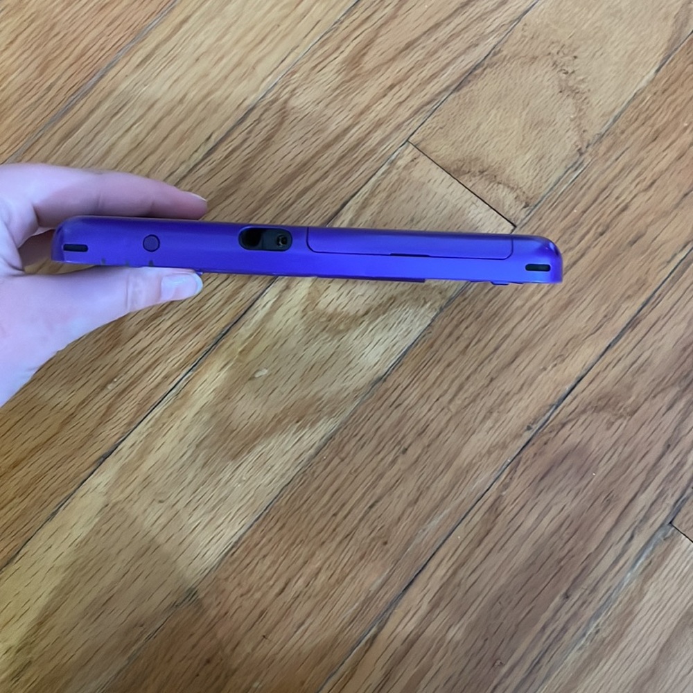 bottom half of new Nintendo 2DS XL purple (FOR PARTS ONLY) + 13 games and more - Picture 11 of 11